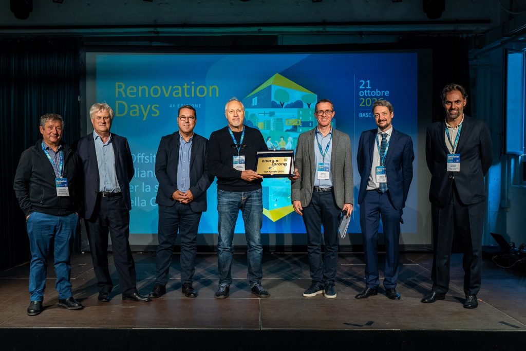Foto di gruppo dei premiati Top Retrofit EnergieSprong 2026